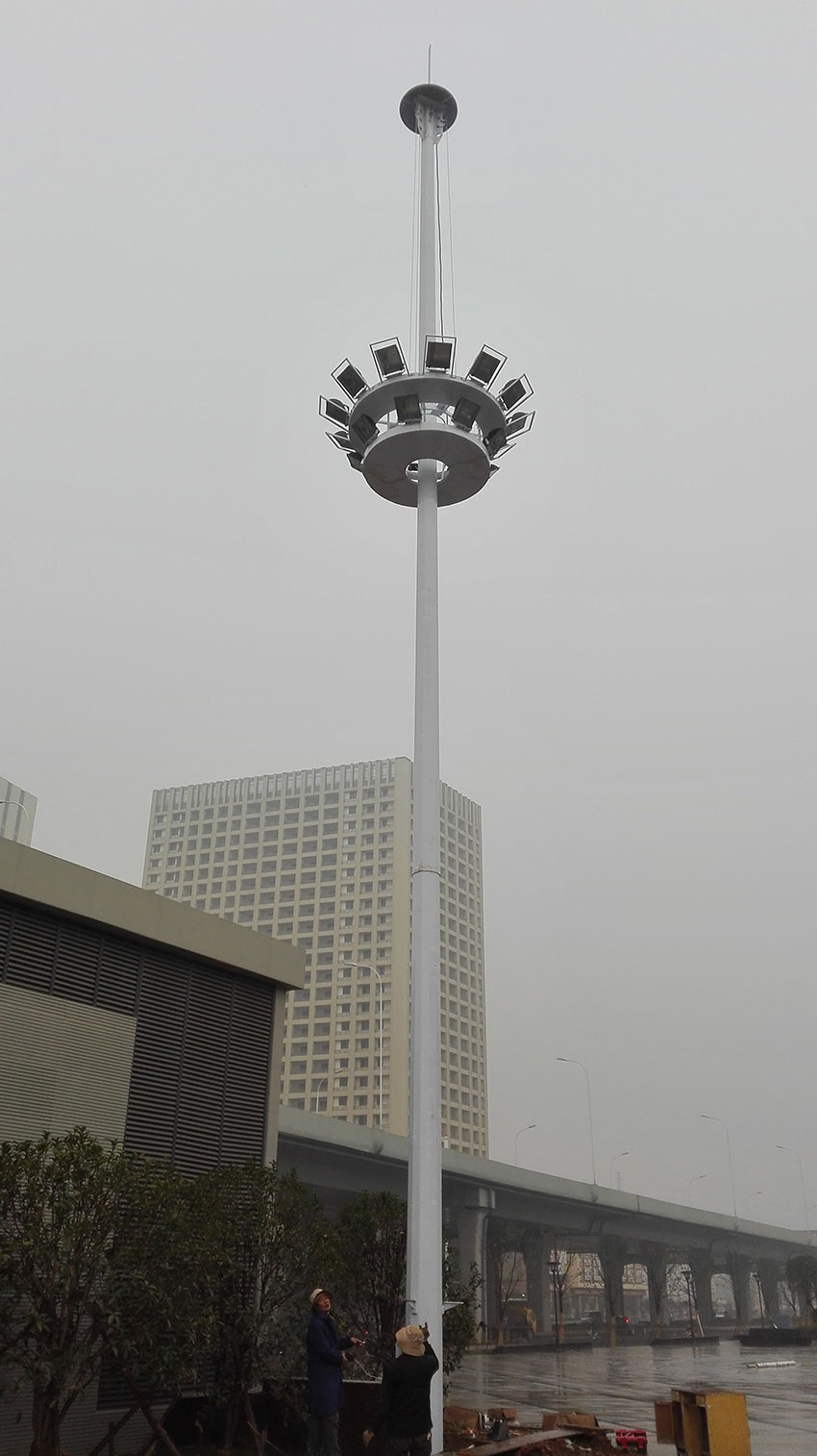 高杆灯LRMGGD004(路而美光电)